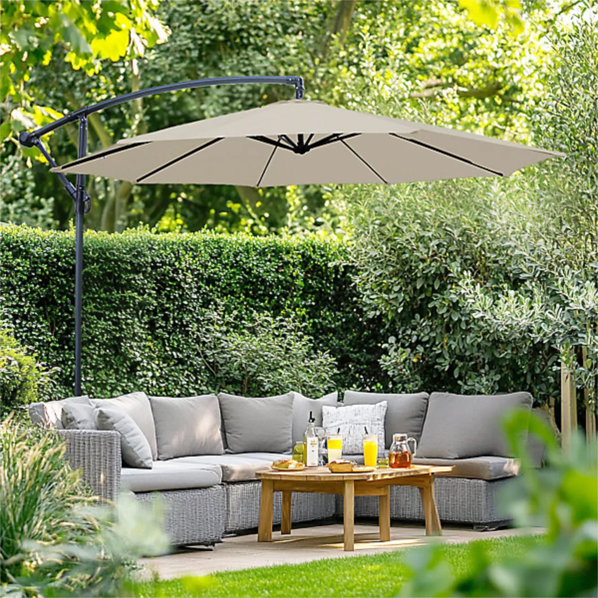 Miša Vrankar - Dober za družinske piknike, senca je res velika in prijetna.